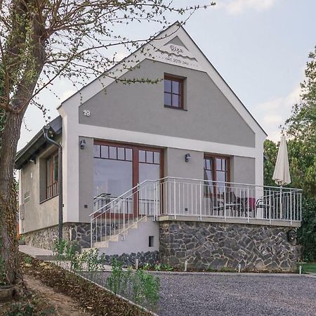 Riza Villa Бадачоньтомай Екстер'єр фото